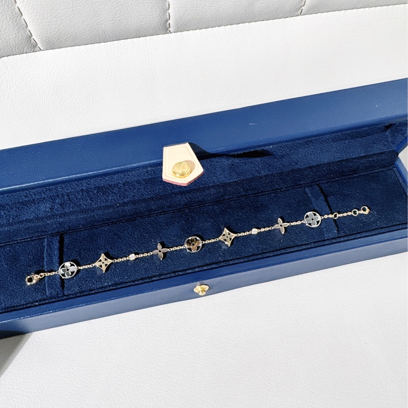 LV路易威登 珠寶系列 Idylle  Blossom 18K 三色金手鍊-1