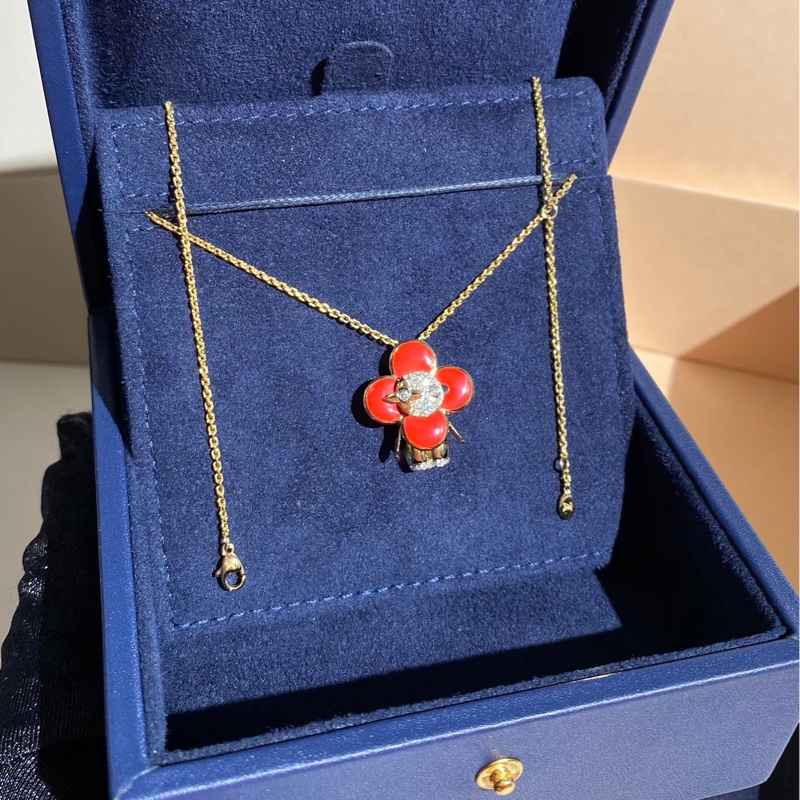 LV路易威登 Vivienne-珠寶系列，紅色帶鑽太陽花項鍊-2