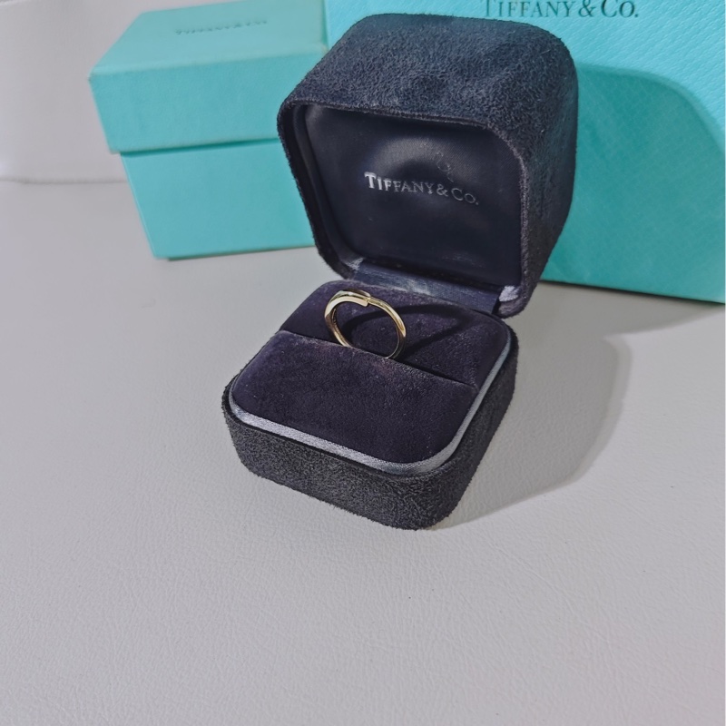 Tiffany蒂芙尼 Lock系列 18k黃金雙U形鎖戒指,50碼-4