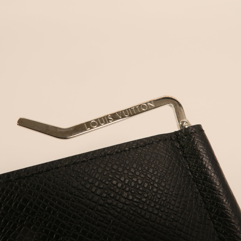 LOUIS VUITTON Taiga Portefeuille Pince Money Clip銀扣卡片套-8