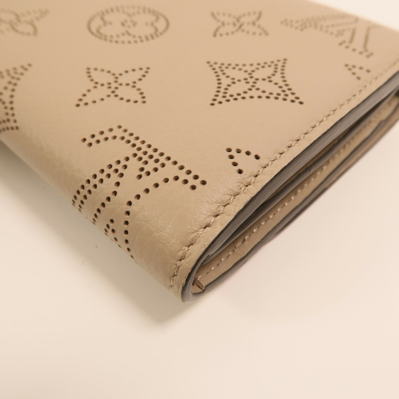 LOUIS VUITTON Mahina Iris Compact Wallet銀扣錢包-11