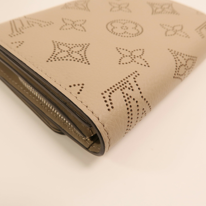 LOUIS VUITTON Mahina Iris Compact Wallet銀扣錢包-12