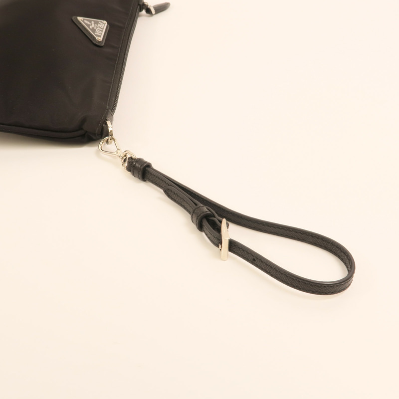 PRADA 尼龍Pouch銀扣手拿包-7