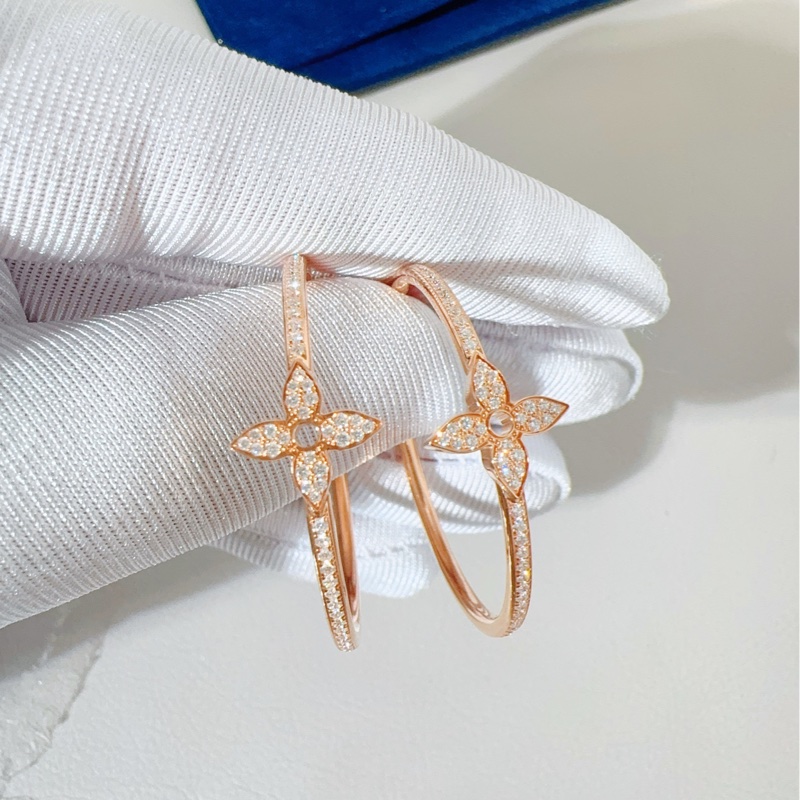 LV路易威登 Idylle blossom系列 18K玫瑰金滿鑽四葉草耳環-4