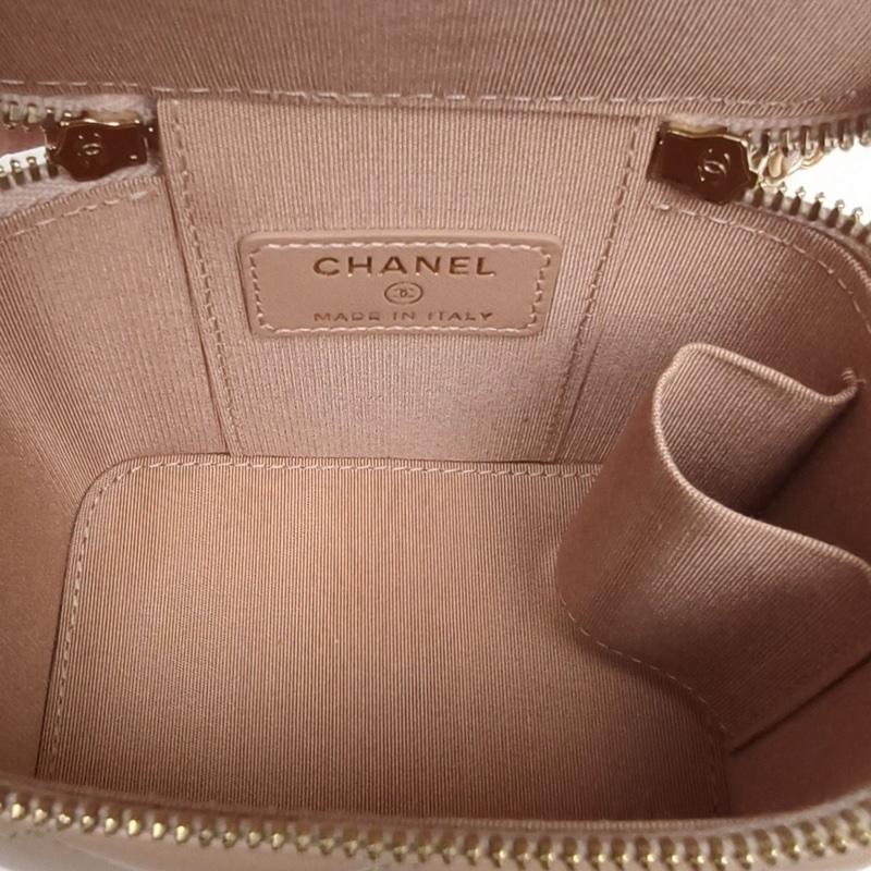 CHANEL 21A方盒子化妝包無鏡子粉色牛皮31開金扣皮穿鏈-5