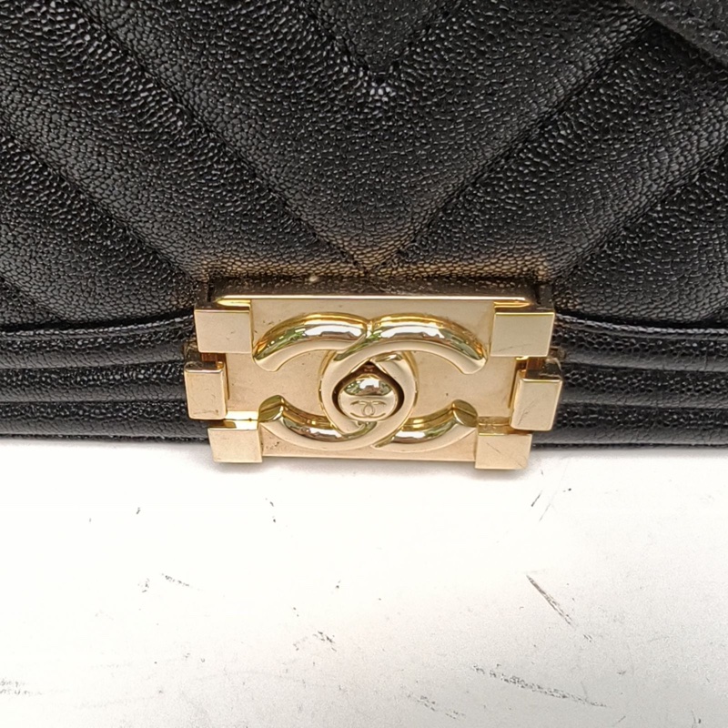 CHANEL Leboy中號黑色牛皮28開金扣V紋-4