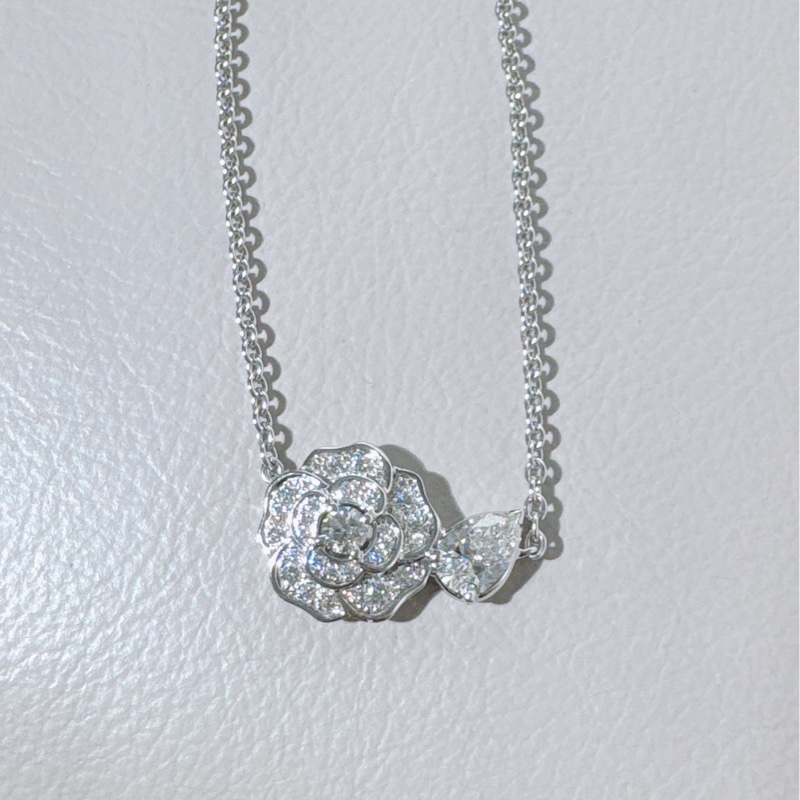 Chanel香奈兒 CAMÉLIA PRÉCIEUX系列 白金滿鑽山茶花水滴項鍊-3