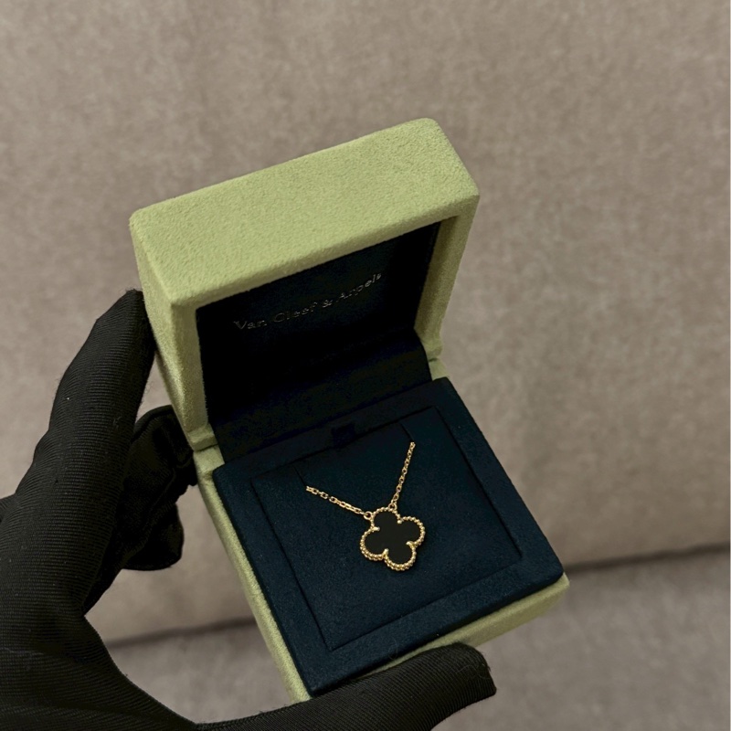 VCA黑色瑪瑙項鍊-1