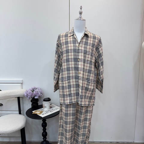 【赫蒂國際精品】 Burberry 經典格紋家居服/睡衣套裝