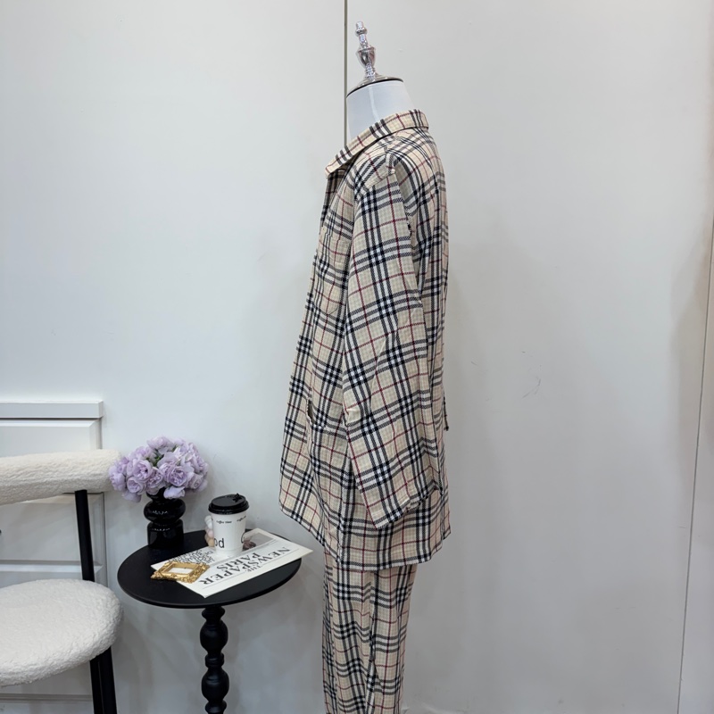 【赫蒂國際精品】 Burberry 經典格紋家居服/睡衣套裝-1