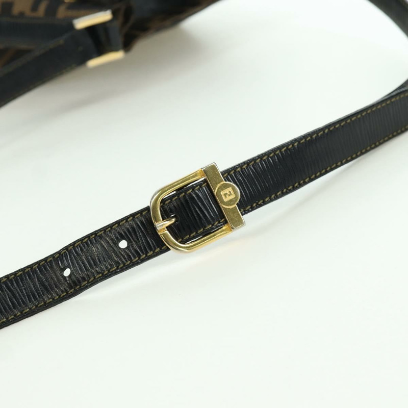 【日本直送】FENDI Zucca帆布單肩包 黑色棕色 正品 BAZ051A-7