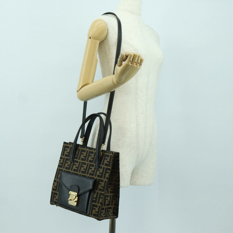 【日本直送】FENDI Zucca帆布Mamma Baguette手袋 棕色 黑色 金色 正品 BAZ583V-29