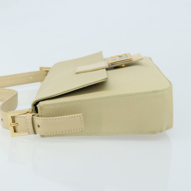 【日本直送】FENDI Mamma Baguette 肩背包 帆布 米色 金色 正品 BAZ238A-3