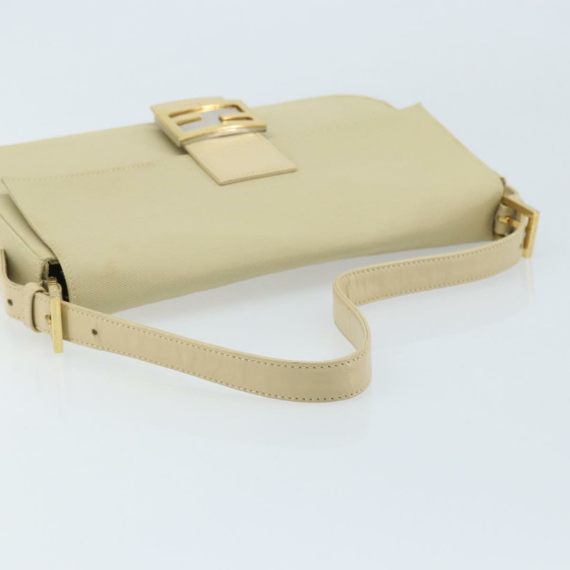 【日本直送】FENDI Mamma Baguette 肩背包 帆布 米色 金色 正品 BAZ238A-6