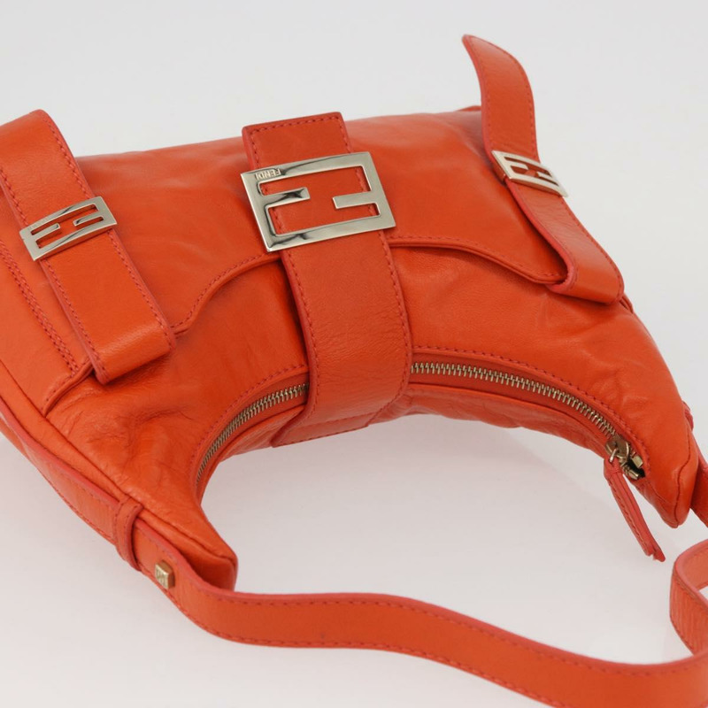 【日本直送】FENDI Mamma Baguette 肩背包 皮革 橘色 金色 Auth mr2236V-5