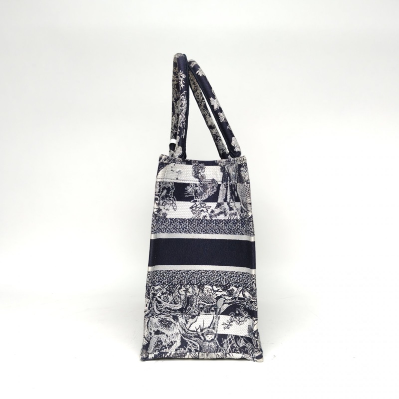DIOR BookTote中號墨藍色帆布2022動物園老虎刺繡-1