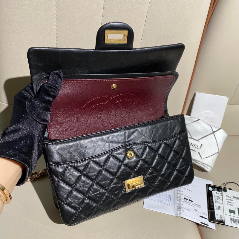 Chanel香奈兒 復刻2.55 黑金雙蓋牛皮鏈條包,小號-7