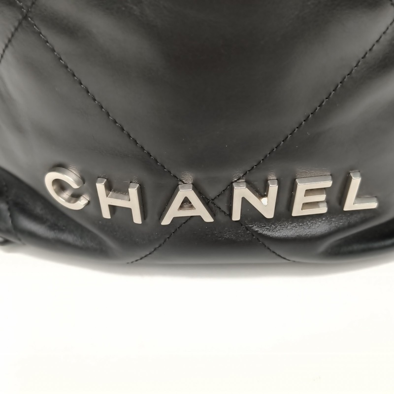 CHANEL 22BagTote托特包Mini黑色牛皮晶片開銀扣-4