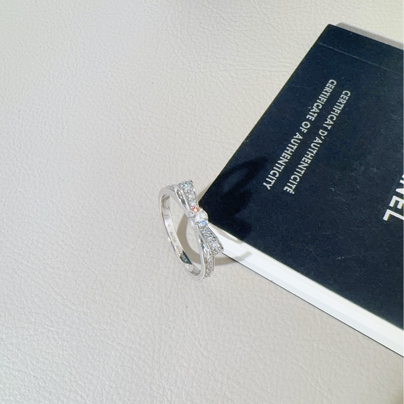 Chanel香奈兒 ruban系列 白金滿鑽蝴蝶結戒指,窄版 52號-5