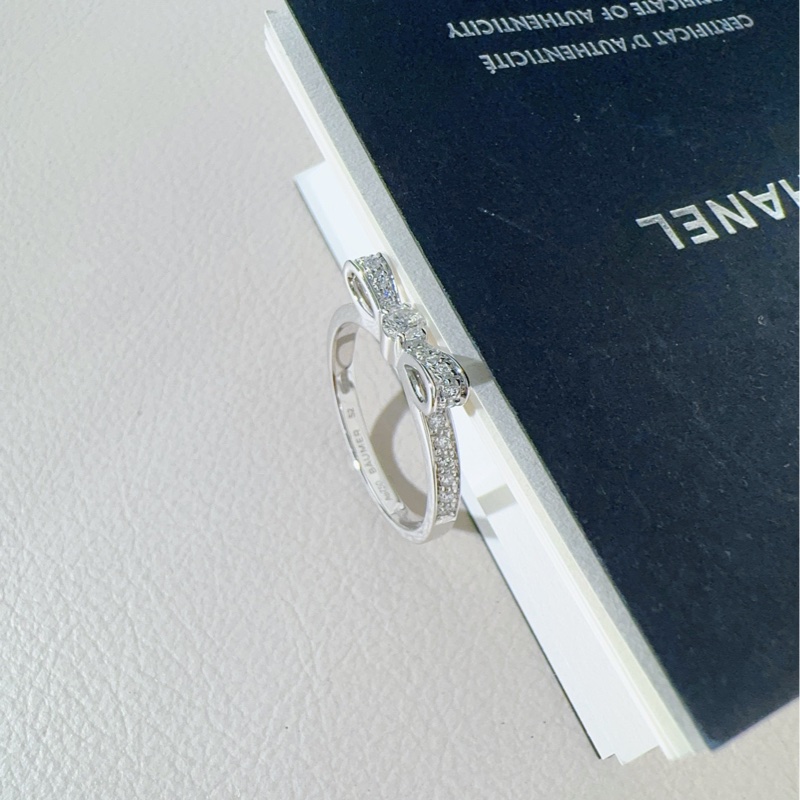 Chanel香奈兒 ruban系列 白金滿鑽蝴蝶結戒指,窄版 52號-6