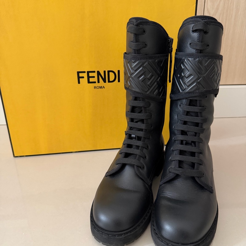 Fendi 壓花側拉鍊牛皮靴子-0