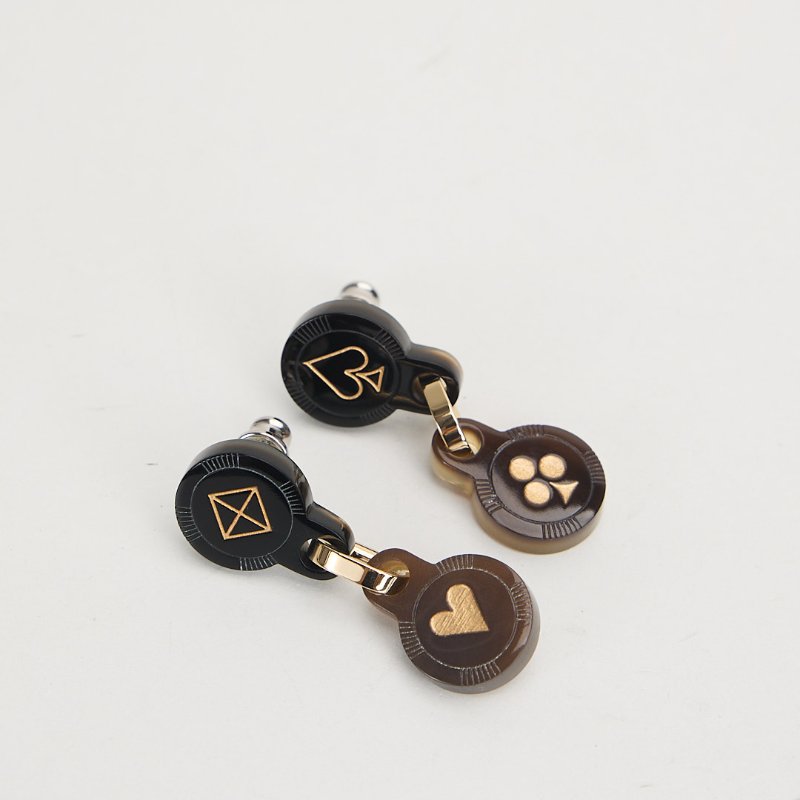 Hermès 水牛角撲克符號耳環-3