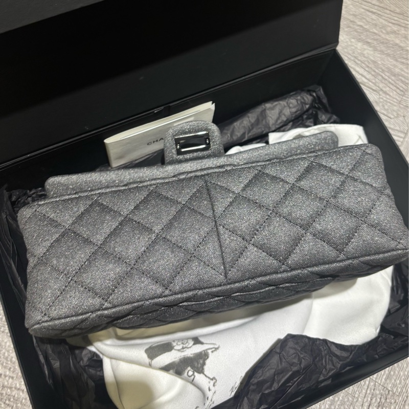 Chanel 2.55 灰星月徽章 中號-2