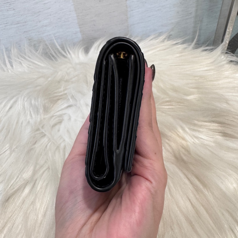 ［ 櫃價$26100 ］BV Small Tri Fold 黑編織三折短夾 晶片款-3