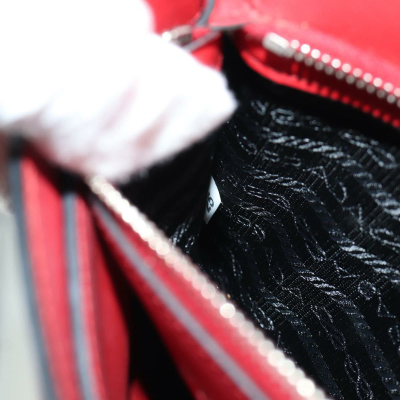 【日本直送】PRADA Electra鉚釘鏈條單肩包，皮革材質，紅色銀色，正品 am11175V-11