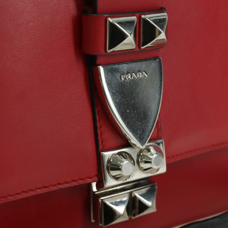 【日本直送】PRADA Electra鉚釘鏈條單肩包，皮革材質，紅色銀色，正品 am11175V-18