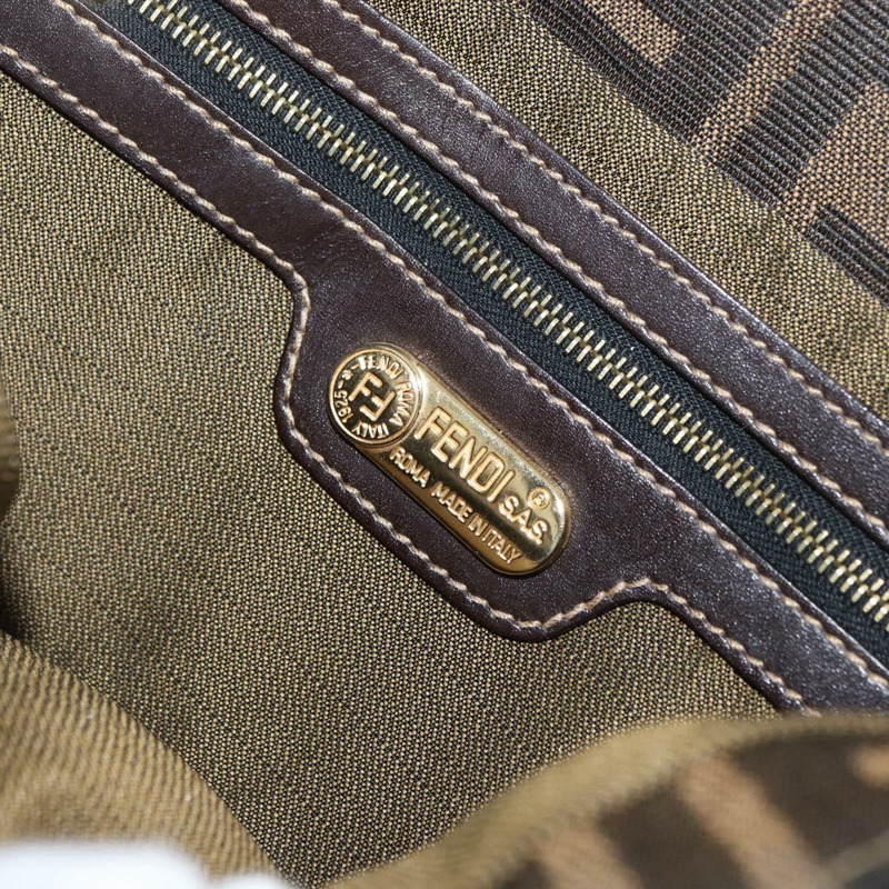 【日本直送】FENDI Zucca帆布Mamma Baguette單肩包 棕色/黑色 正品 YKZ832SM-20