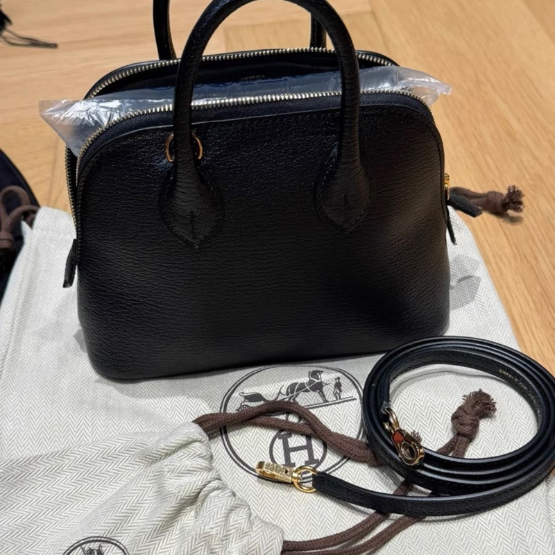 請先確認有貨再拍🩷  k刻有購証Hermes mini bolide 黑金-1