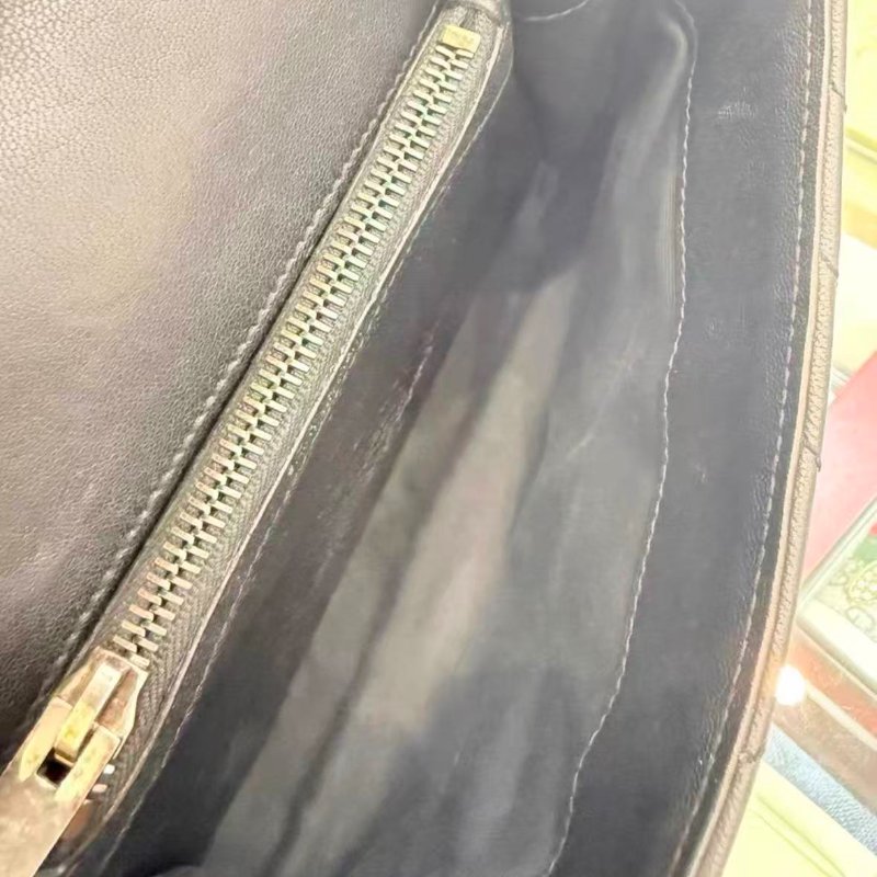 YSL College 黑銀V紋手提郵差包24*17*6.5  98新配件塵袋-5