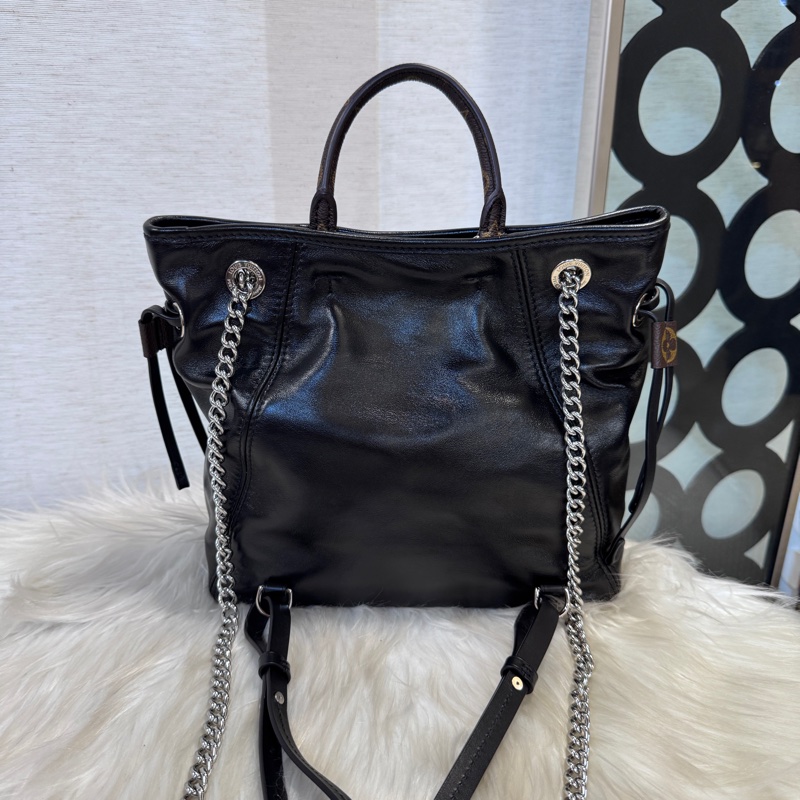 [ 櫃價$124000 ］LV Off Duty Backpack Vibe 黑羊皮束口後背包 新款 近全新-2