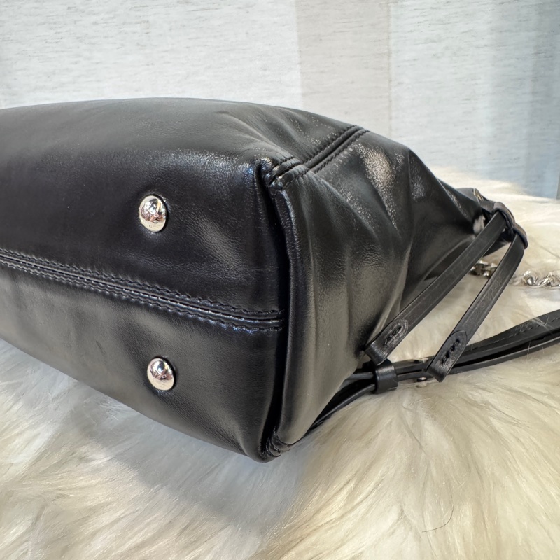 [ 櫃價$124000 ］LV Off Duty Backpack Vibe 黑羊皮束口後背包 新款 近全新-7