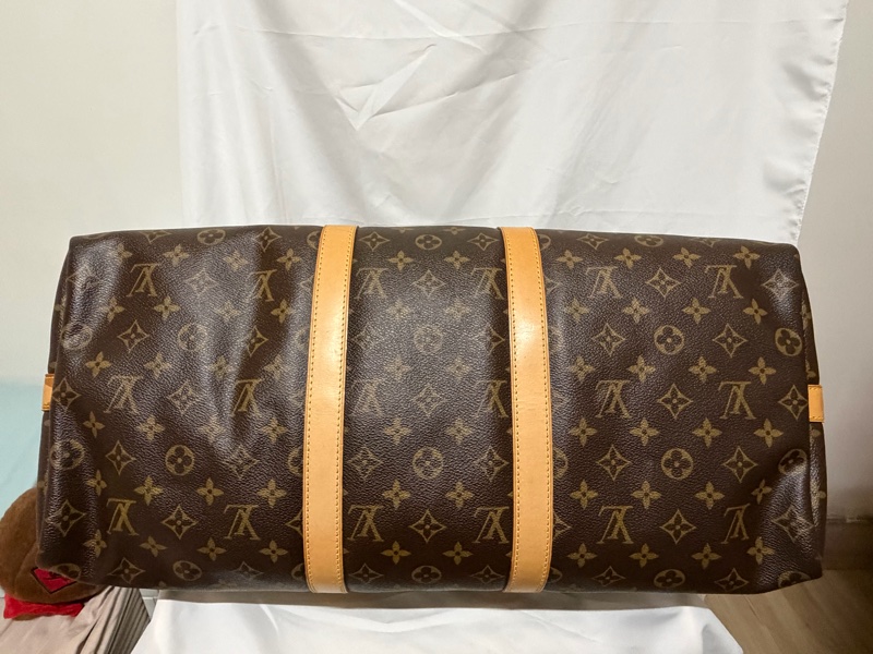 LOUIS VUITTON-10