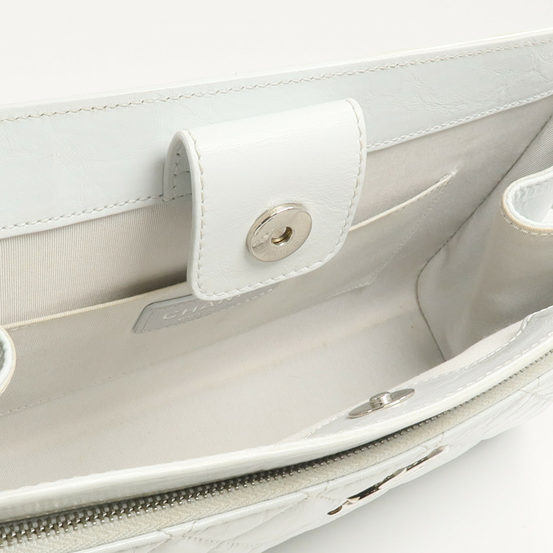 CHANEL 牛皮皮革Chain Shoulder銀扣鏈帶肩背袋-12