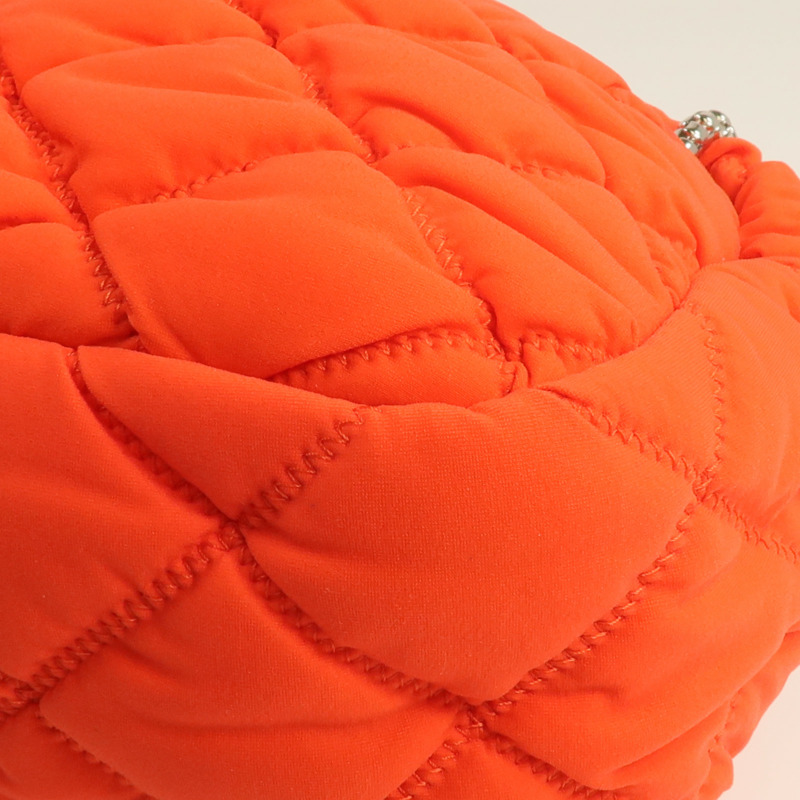 CHANEL 布料Bubble Bag銀扣鏈帶肩背袋-5