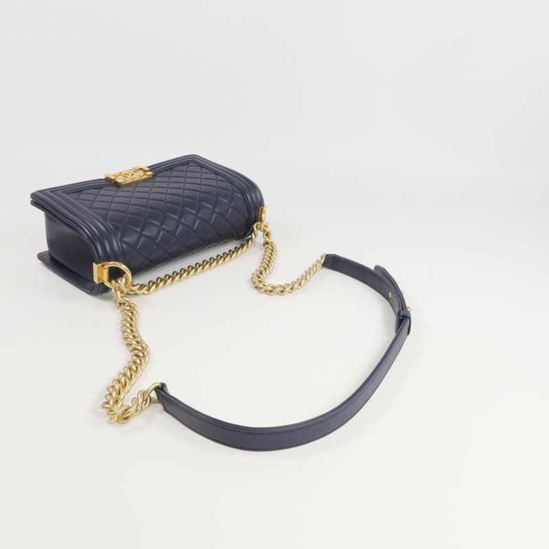 CHANEL 羊皮皮革Boy 25金扣鏈帶肩背袋-4