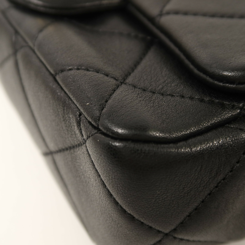 CHANEL 牛皮皮革Mini Matelasse金扣鏈帶手挽肩背兩用袋-10