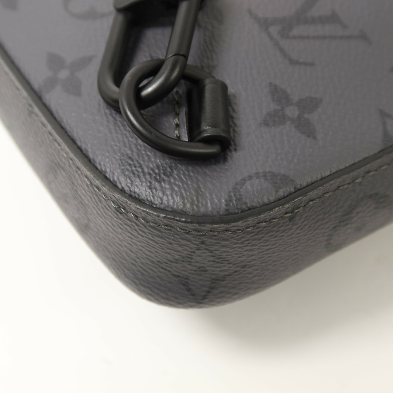 LOUIS VUITTON Monogram Eclipse Reverse Avenue Sling肩背袋-14