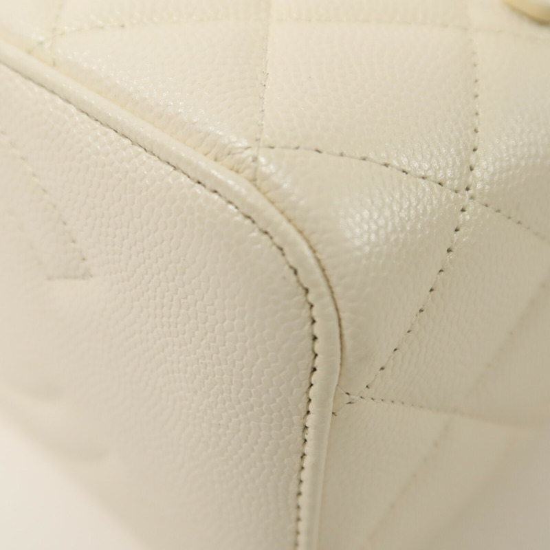 CHANEL 牛皮皮革Vanity Case金扣鏈帶肩背袋-12