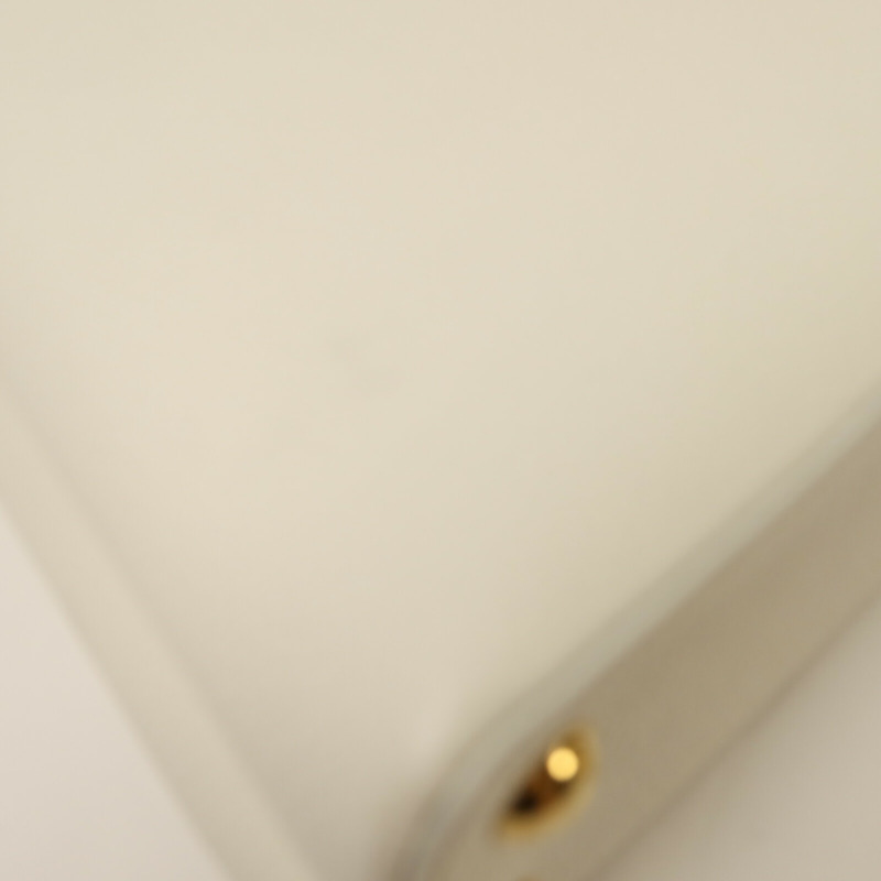 LOUIS VUITTON Taurillon Capucines BB金扣手挽肩背兩用袋-14