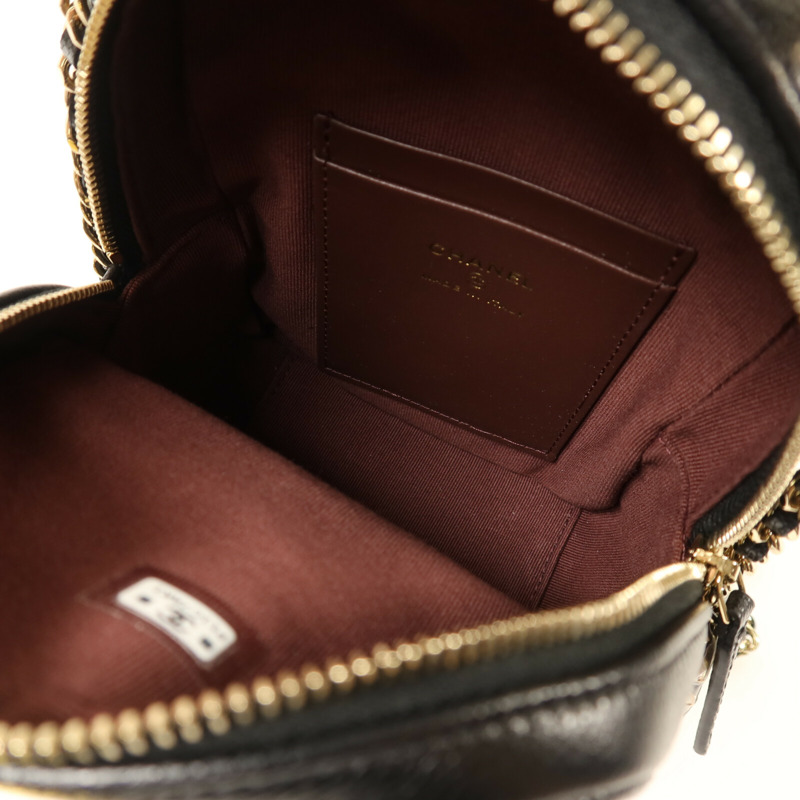 CHANEL 牛皮皮革Matelasse Mini Backpack金扣鏈帶背包-4