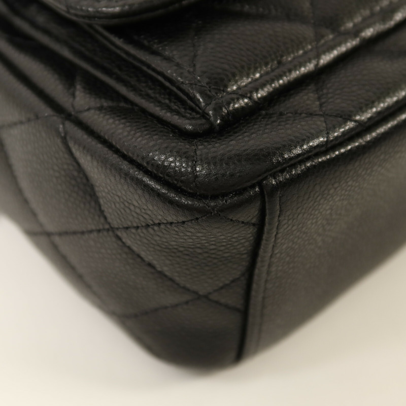 CHANEL 牛皮皮革Matelasse Mini Backpack金扣鏈帶背包-10