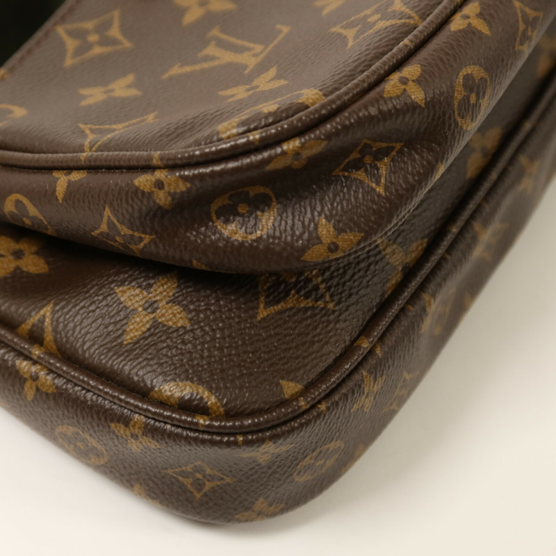 LOUIS VUITTON Monogram Multi Pochette Accessoires金扣鏈帶肩背袋-11