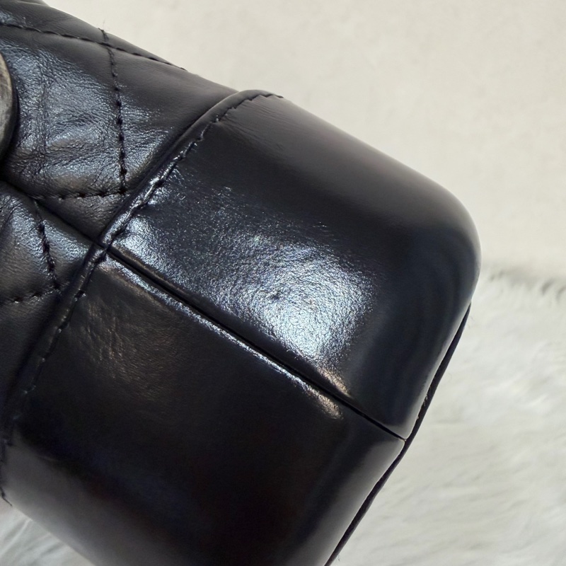 CHANEL A91810 AS0865 gabrielle HOBO 20公分 黑色斜背包流浪包 小號-14