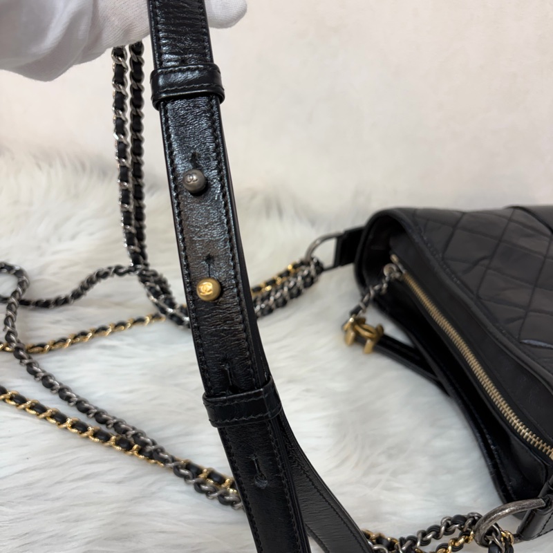 CHANEL A91810 AS0865 gabrielle HOBO 20公分 黑色斜背包流浪包 小號-48