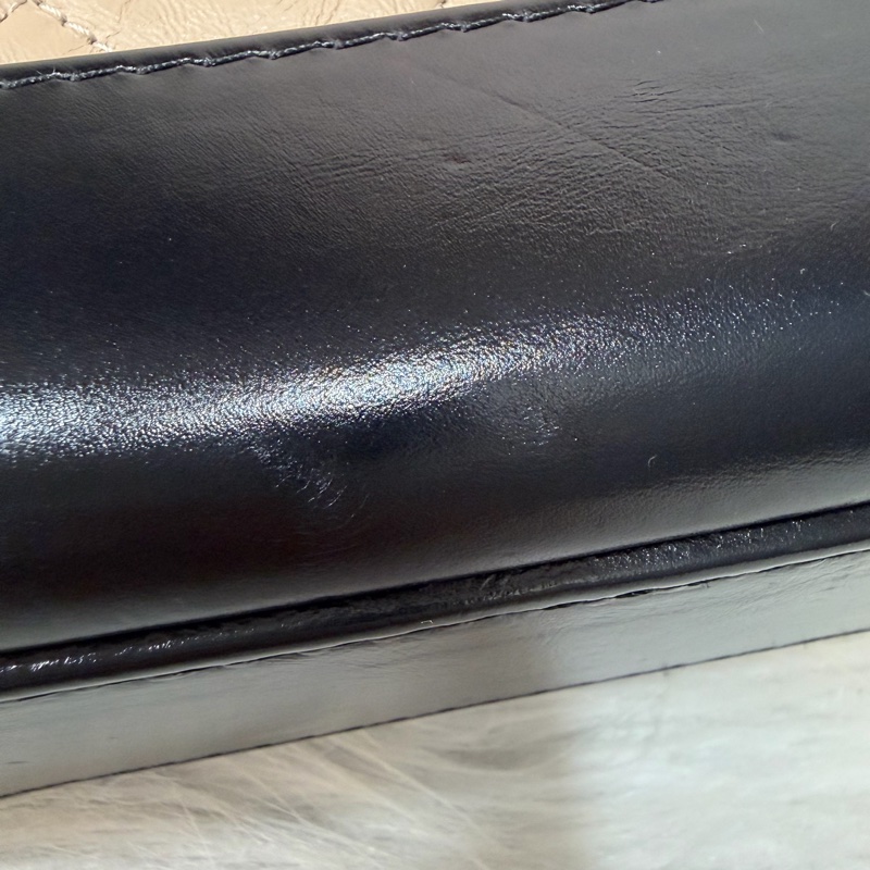 CHANEL A91810 AS0865 gabrielle HOBO 20公分 奶茶黑色撞色斜背包流浪包 小號-10