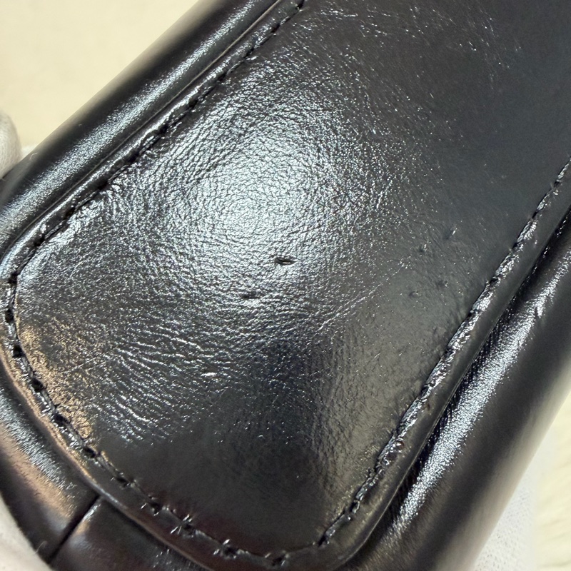 CHANEL A91810 AS0865 gabrielle HOBO 20公分 奶茶黑色撞色斜背包流浪包 小號-17